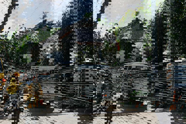 Operaio cade da un'impalcatura: gravi le condizioni dopo il volo da cinque metri